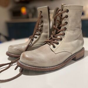 SLIGHTLY USED Freebird Manchester Leather Boot - TAUPE DISTTRESSED Size 8